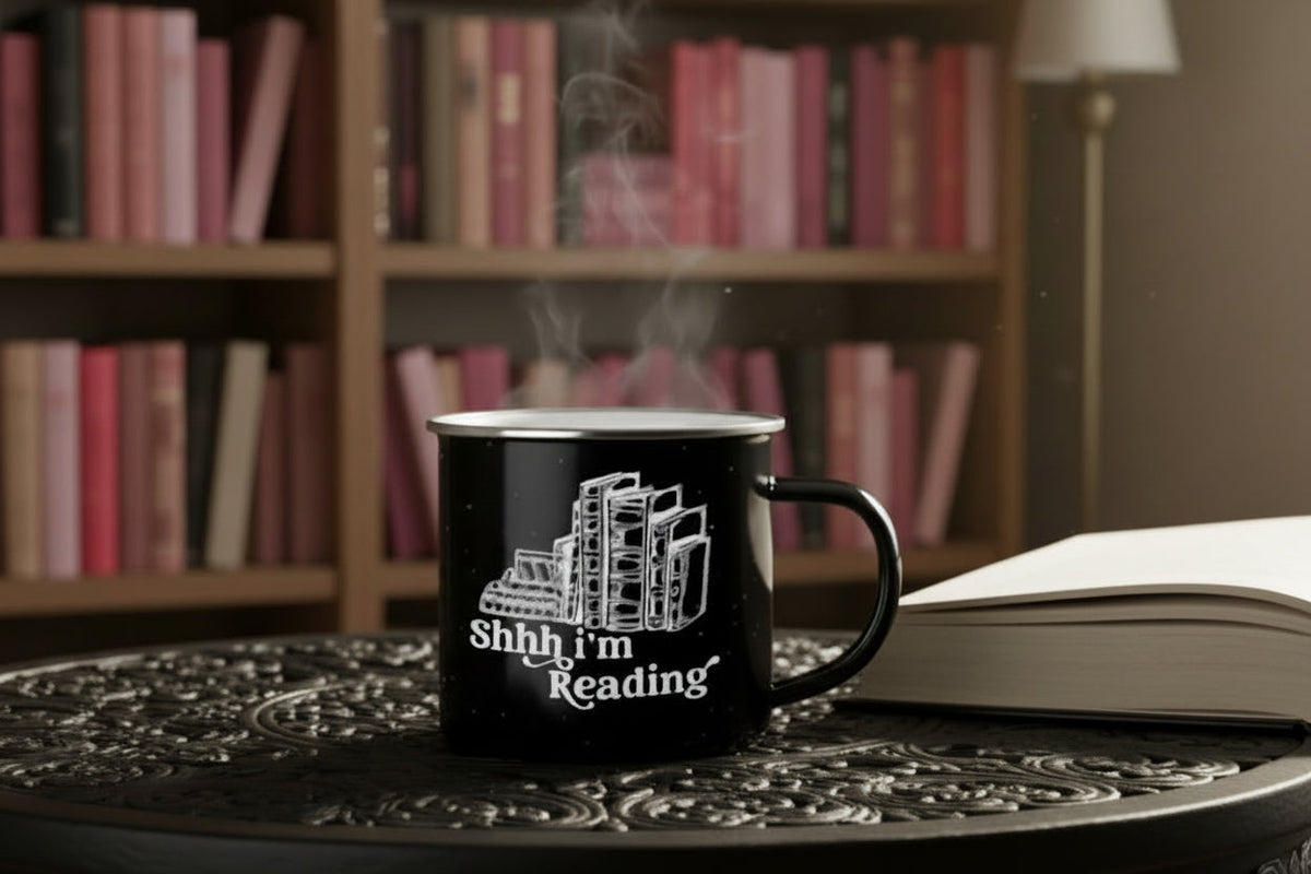 Dark Romance Cafe Book Box: books, drinks & merch